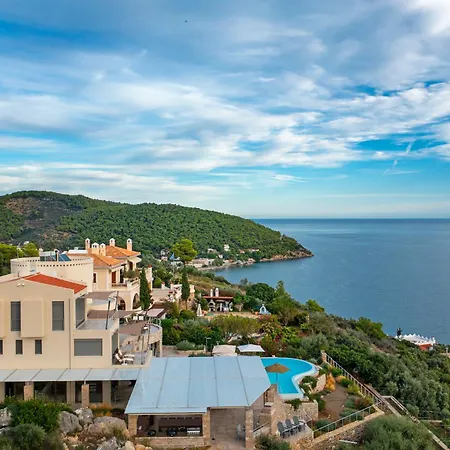 Mar-a-poros Villa Poros Town