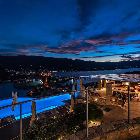 Villa Mar-a-poros